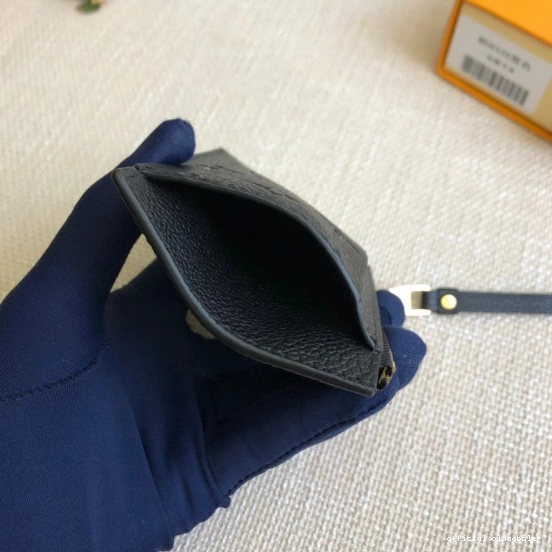 Official oldcobbler LOUIS VUITTON HOLDER CARD ZIPPED 0813